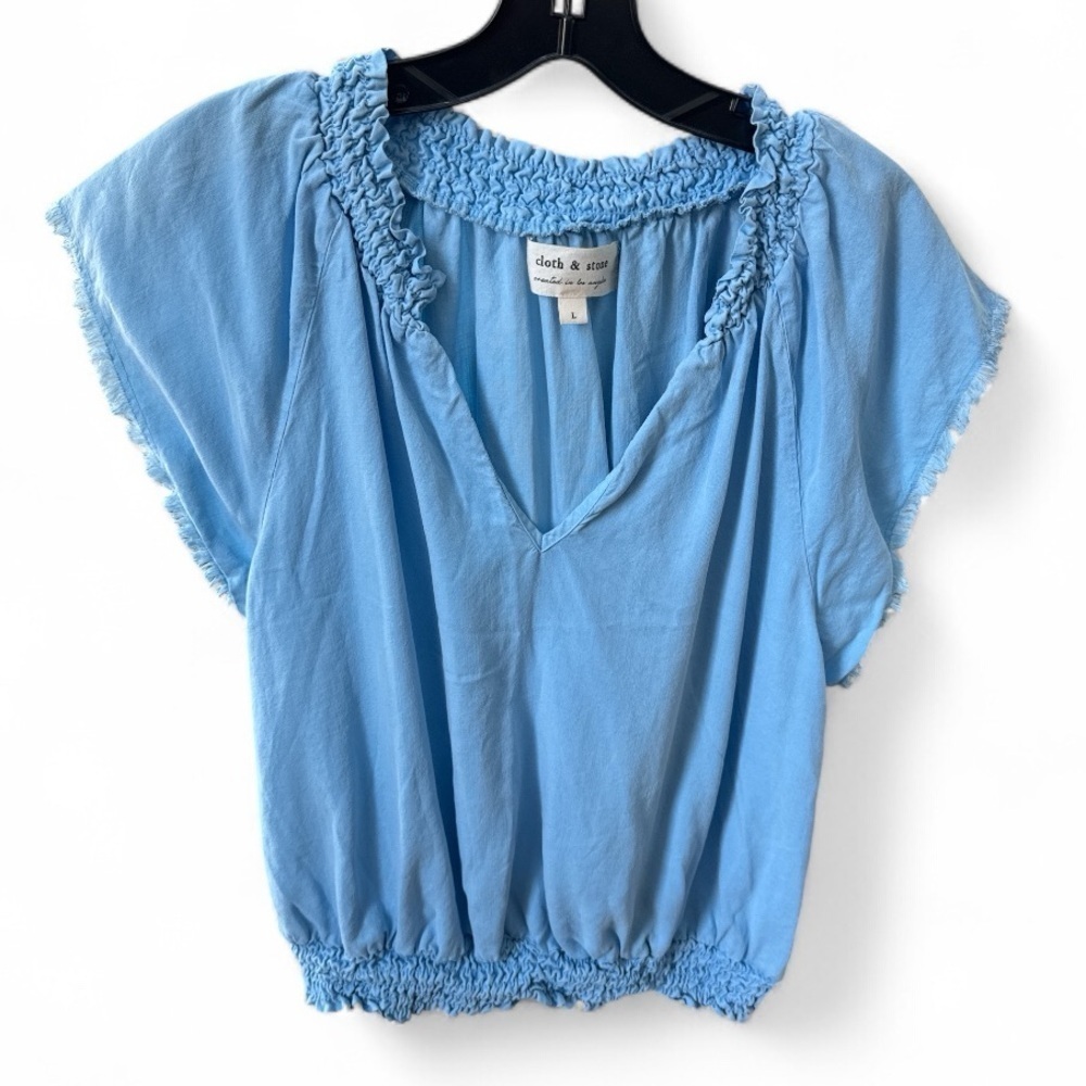 Cloth & Stone Short Sleeve VNeck Top Sz Large Blue Elastic Waist Raw Hem Sleeve